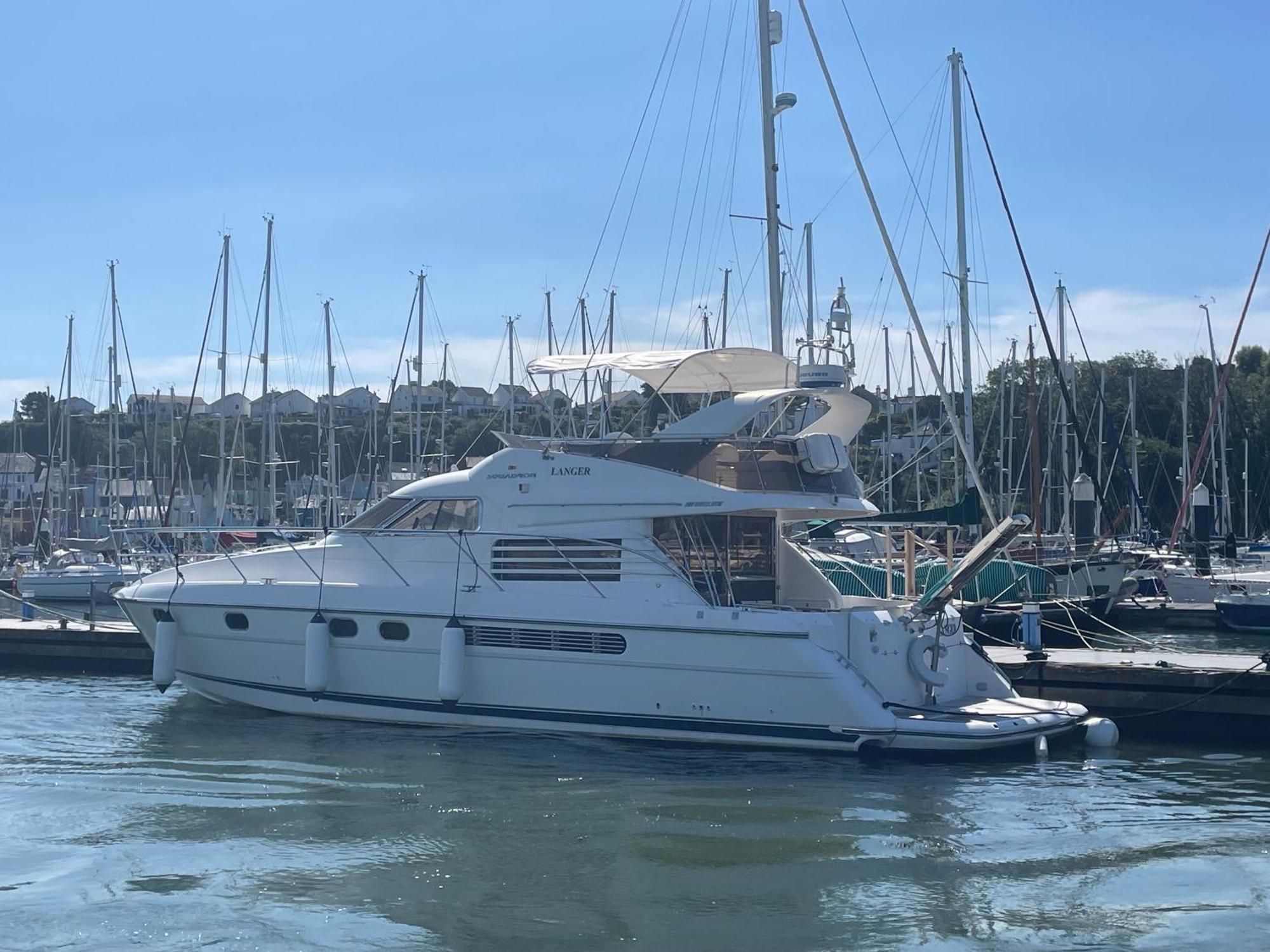 Готель Tranquility Yachts -A 52Ft Motor Yacht With Waterfront Views Over Plymouth. Екстер'єр фото